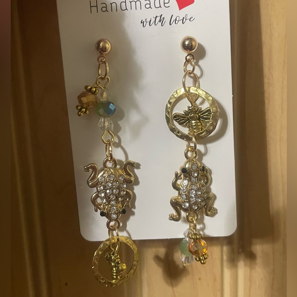 Gold Frog and Bee Dangle Earrings - Picture 4 of 6